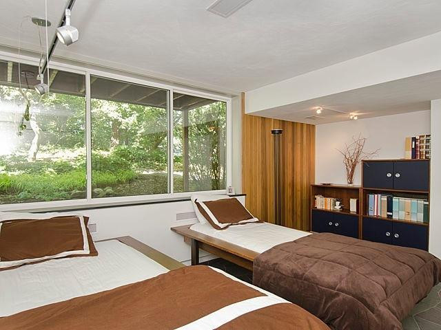 2316 Devonshire Road Ann Arbor, MI 48104 - Photo 46 of 59 Photo 47