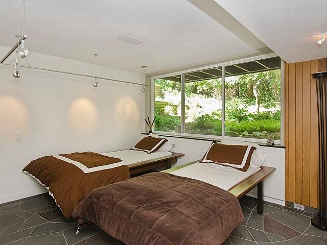2316 Devonshire Road Ann Arbor, MI 48104 - Photo 47 of 59 Photo 48