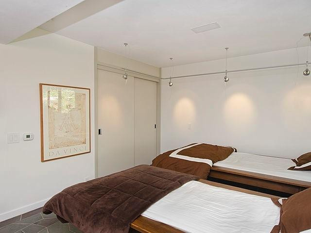 2316 Devonshire Road Ann Arbor, MI 48104 - Photo 48 of 59 Photo 49