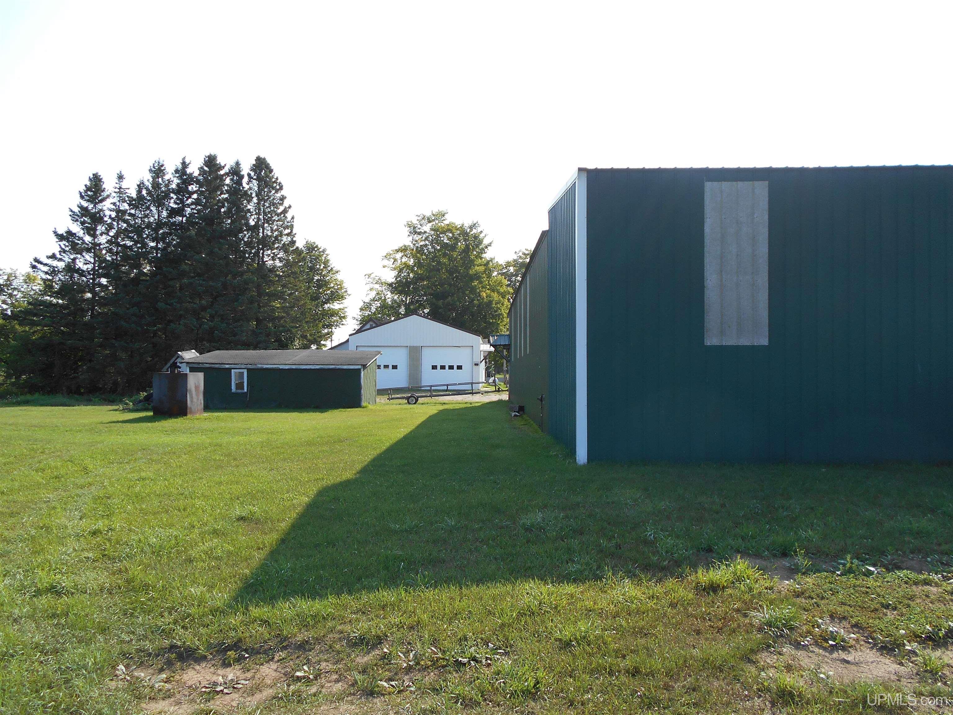 1727 N West Kendall Road Manistique, MI 49854 - Photo 28 of 49
