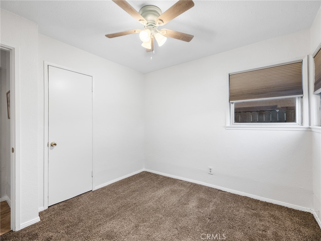 16129 Smoke Tree Street Hesperia, CA 92345 - Photo 26 of 36