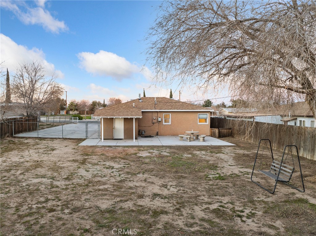 16129 Smoke Tree Street Hesperia, CA 92345 - Photo 34 of 36