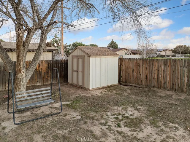 $360,000 | 16129 Smoke Tree Street, Hesperia, CA 92345