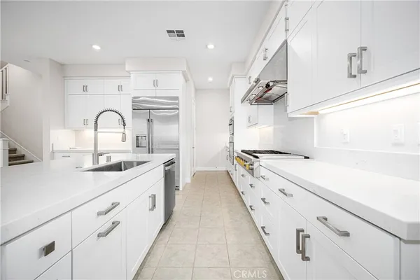 $5,700 | 229 Chorus, Irvine, CA 92618