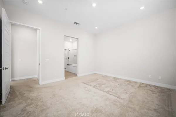 $5,700 | 229 Chorus, Irvine, CA 92618