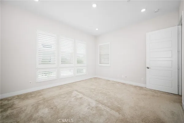 $5,700 | 229 Chorus, Irvine, CA 92618