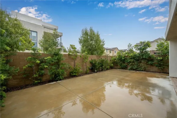 $5,700 | 229 Chorus, Irvine, CA 92618