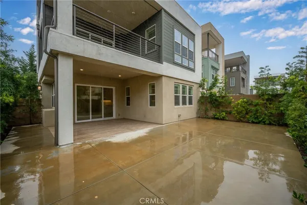 $5,700 | 229 Chorus, Irvine, CA 92618