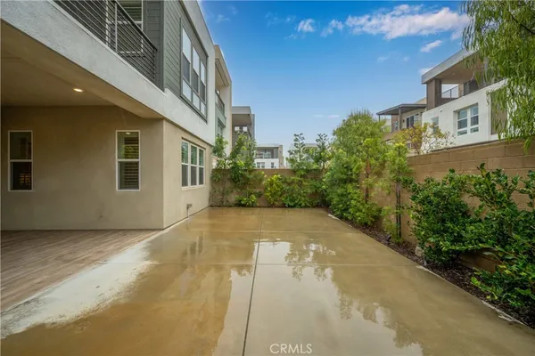 $5,700 | 229 Chorus, Irvine, CA 92618