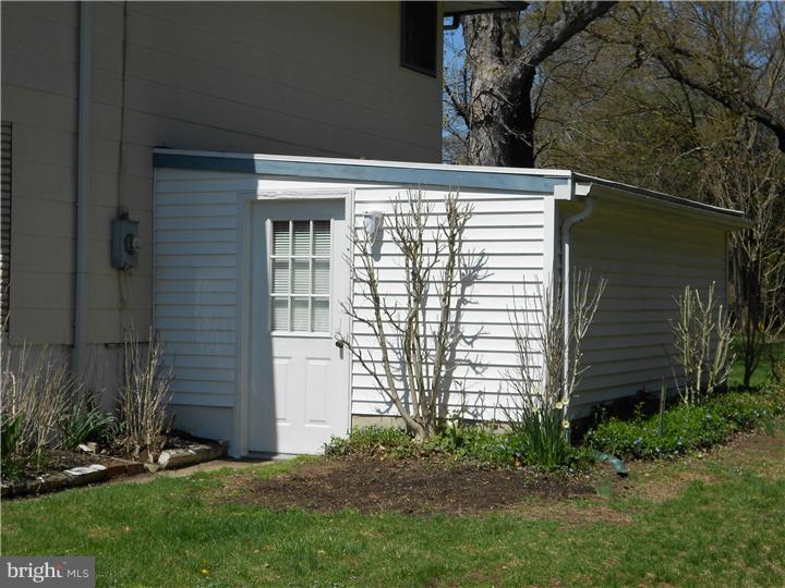 18 Albert Road Glendora, NJ 08029 - Photo 22 of 23 Storage Shed