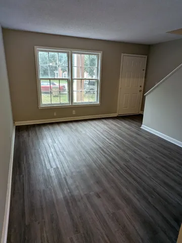 $1,295 | 813 Holder Court, Nashville, TN 37217