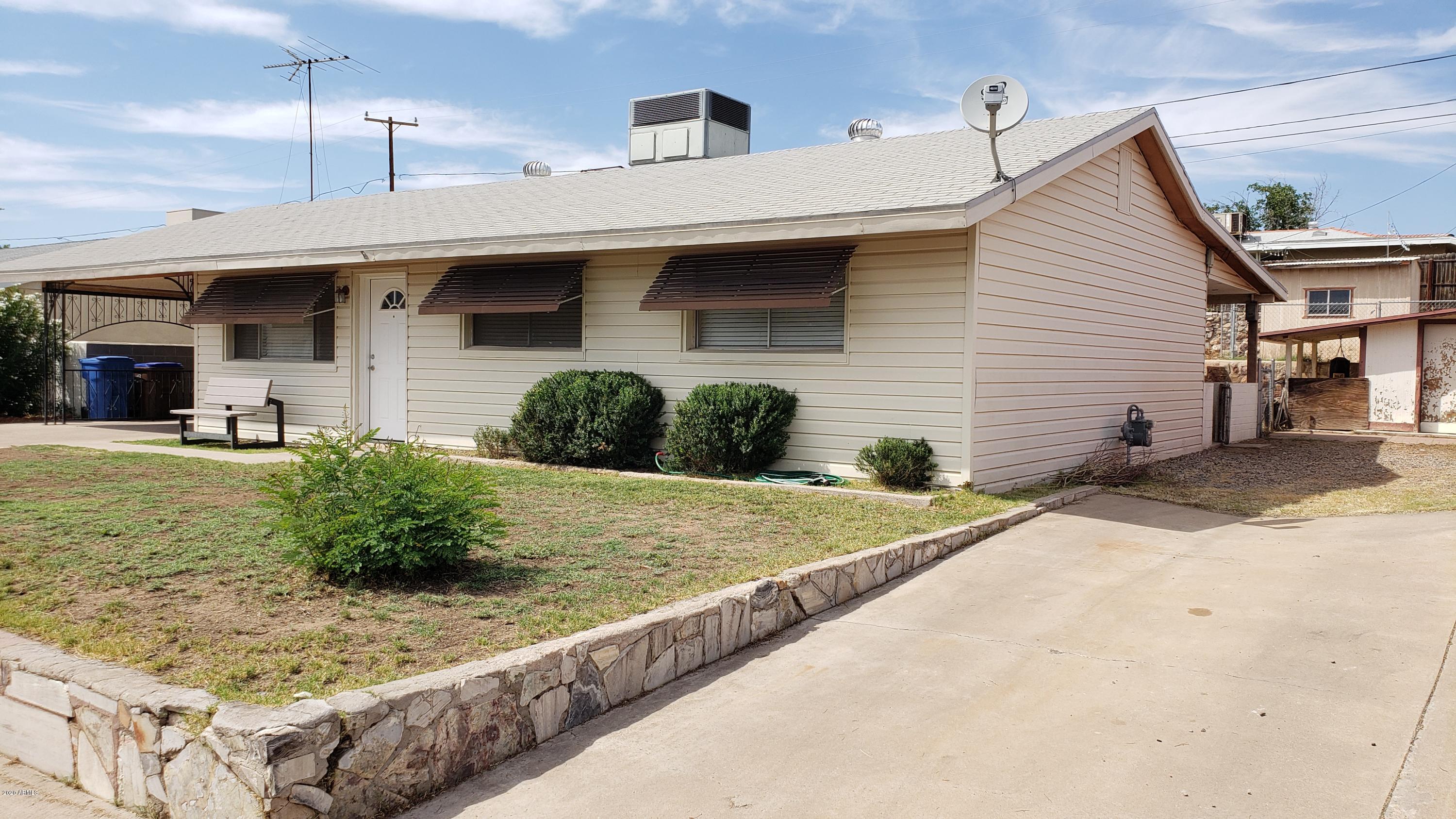 310 Fairhaven Road Kearny, AZ 85137 - Photo 11 of 24 Side driveway w/ trailer hook up