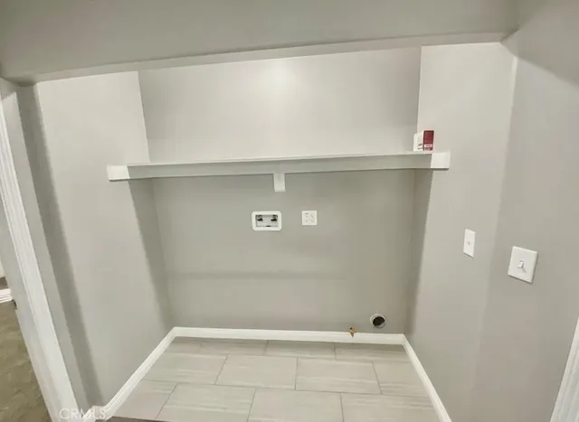 $3,700 | 10617 South Broadway, Los Angeles, CA 90003