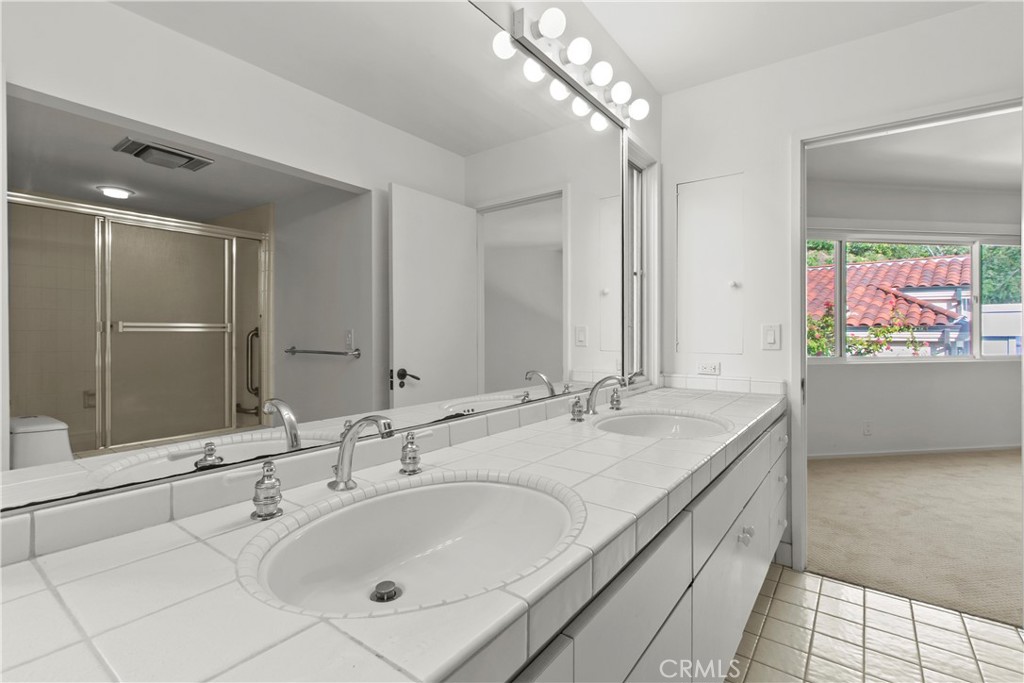 2 Inverness Lane Newport Beach, CA 92660 - Photo 24 of 26