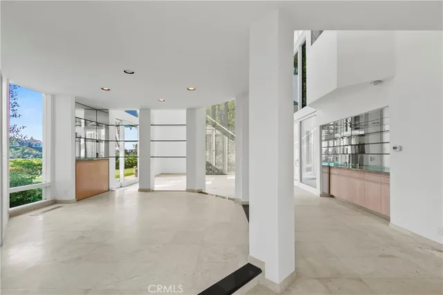 $25,000 | 2 Inverness Lane, Newport Beach, CA 92660