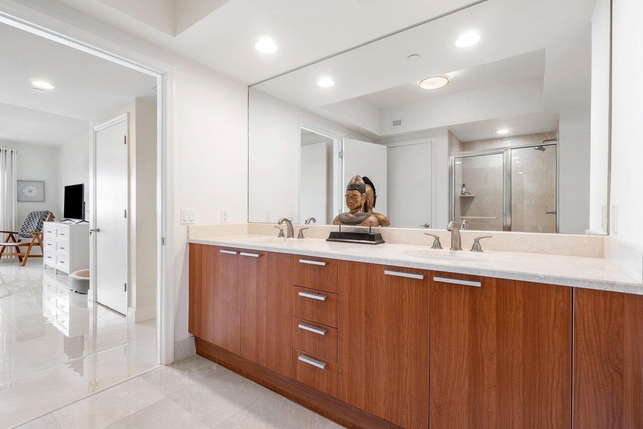 2650 Lake Shore Drive, Unit 1003 Riviera Beach, FL 33404 - Photo 18 of 56 Primary Bath