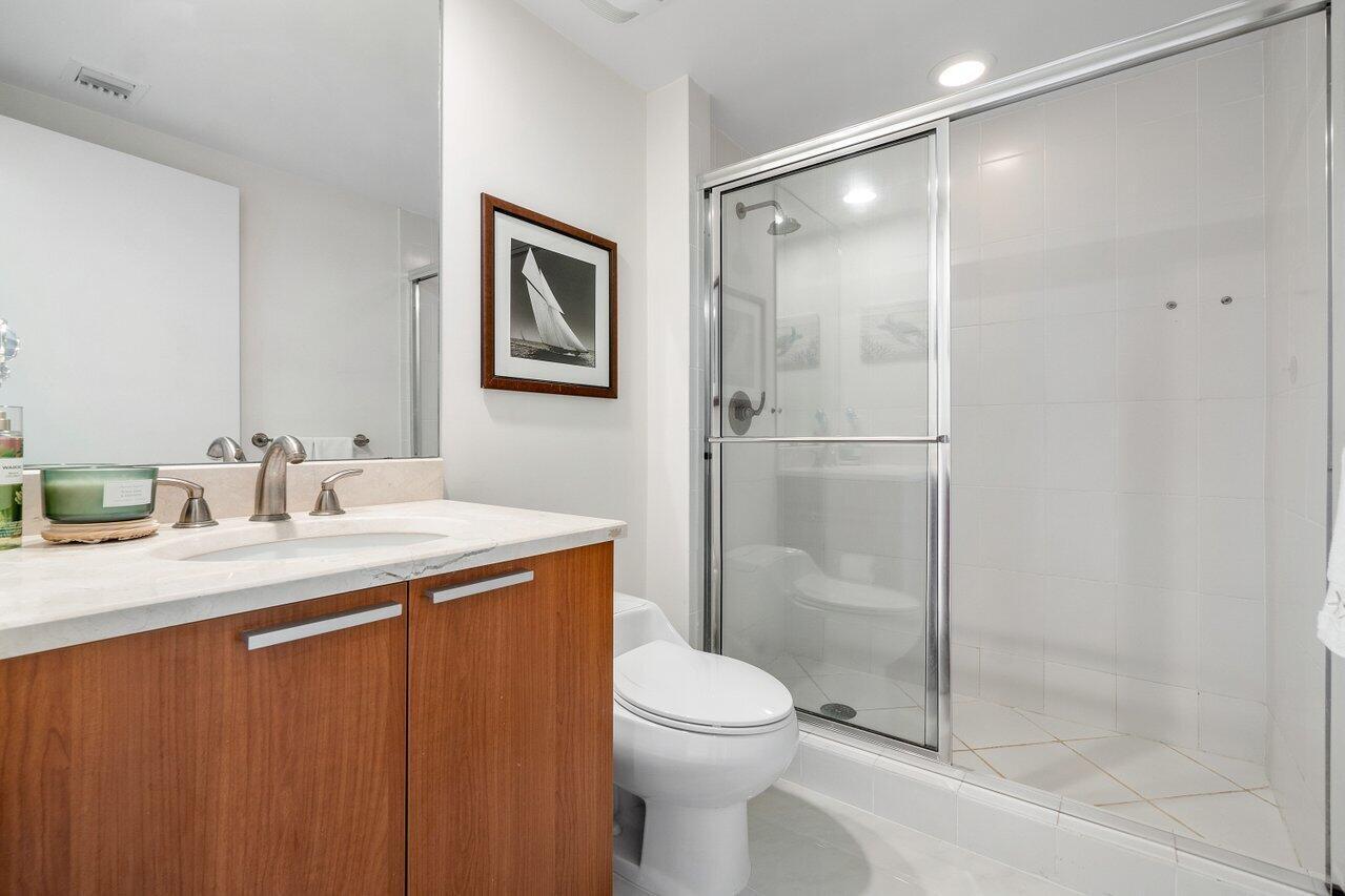 2650 Lake Shore Drive, Unit 1003 Riviera Beach, FL 33404 - Photo 23 of 56 Guest Bath #2