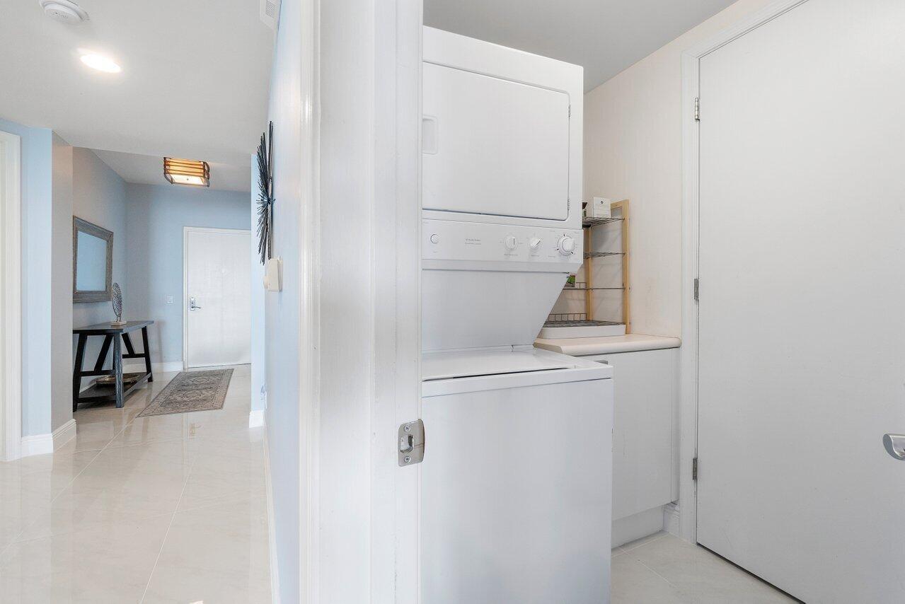 2650 Lake Shore Drive, Unit 1003 Riviera Beach, FL 33404 - Photo 24 of 56 Laundry Room