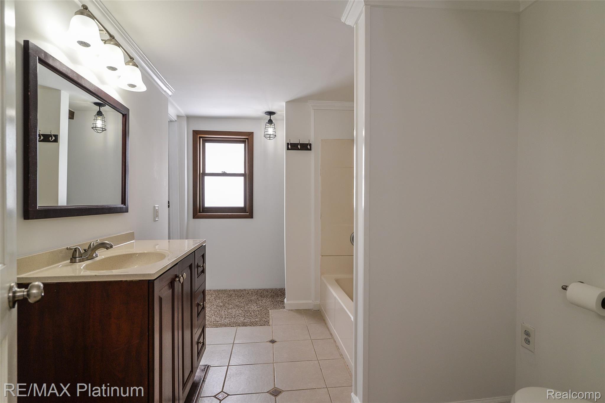 10550 Antcliff Road Fowlerville, MI 48836 - Photo 17 of 31 DSC_2728.jpg