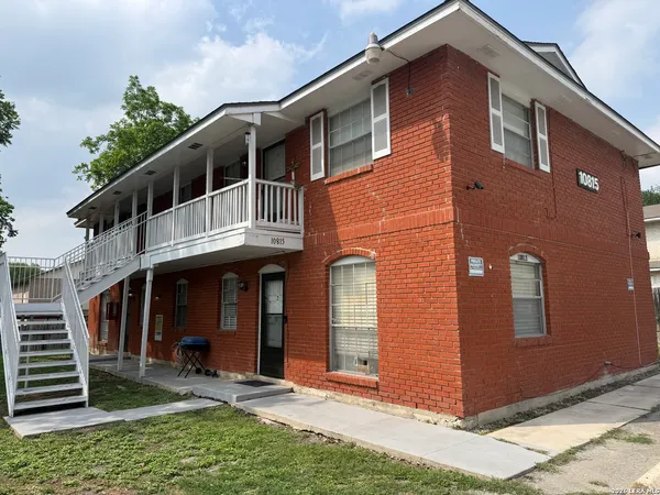 $1,175 | 10815 Baltic Drive, Unit 1, San Antonio, TX 78213