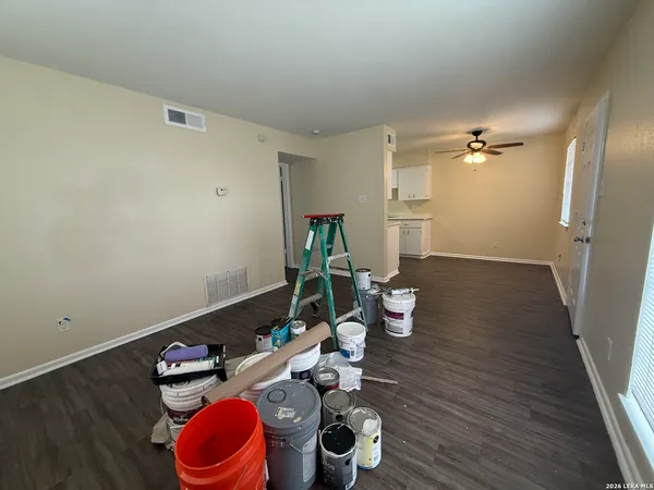 $1,175 | 10815 Baltic Drive, Unit 1, San Antonio, TX 78213