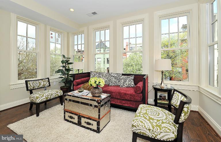2714 Ontario Road Northwest, Unit 5 Washington, DC 20009 - Photo 22 of 24 Living Room