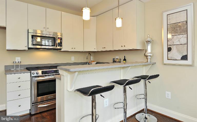 2714 Ontario Road Northwest, Unit 5 Washington, DC 20009 - Photo 8 of 24 Kitchen