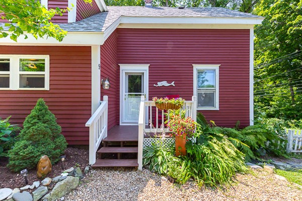 9 Clark's Road Amesbury, MA 01913 - Photo 15 of 23 Gallery Image 15