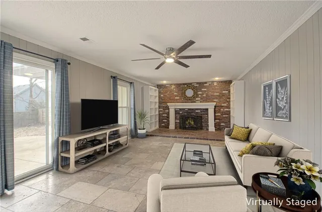 $385,000 | 4505 Northwest 79th Terrace, Kansas City, MO 64151