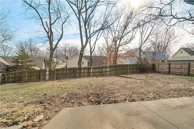 $385,000 | 4505 Northwest 79th Terrace, Kansas City, MO 64151