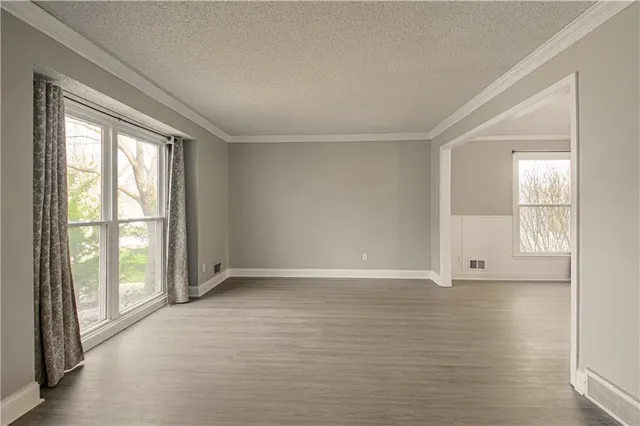 $385,000 | 4505 Northwest 79th Terrace, Kansas City, MO 64151