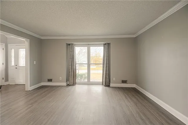 $385,000 | 4505 Northwest 79th Terrace, Kansas City, MO 64151