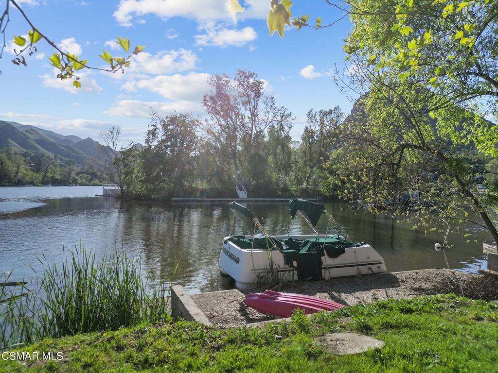 2239 Pinecrest Road Agoura Hills, CA 91301 - Photo 11 of 26