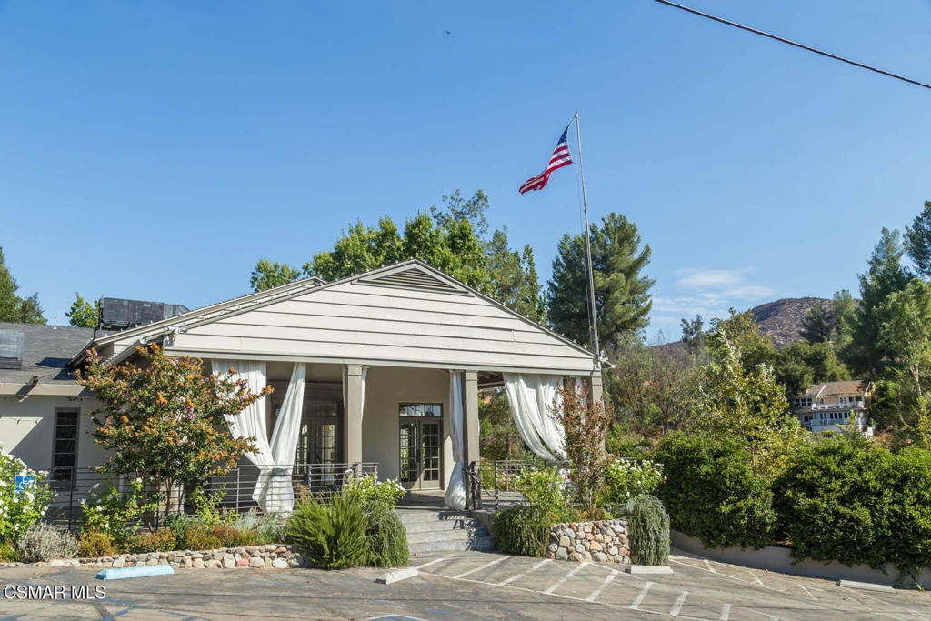 2239 Pinecrest Road Agoura Hills, CA 91301 - Photo 14 of 26