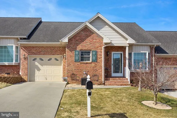 $346,500 | 294 Ridgewood Avenue, Broadway, VA 22815