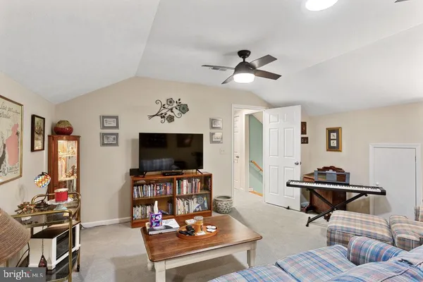 $346,500 | 294 Ridgewood Avenue, Broadway, VA 22815