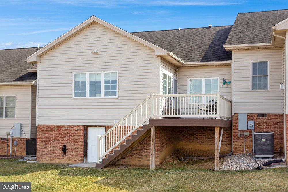 294 Ridgewood Avenue Broadway, VA 22815 - Photo 20 of 23 Rear View