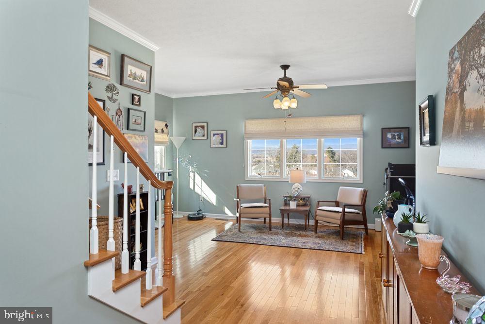 294 Ridgewood Avenue Broadway, VA 22815 - Photo 10 of 23 Family room with access to rear deck.