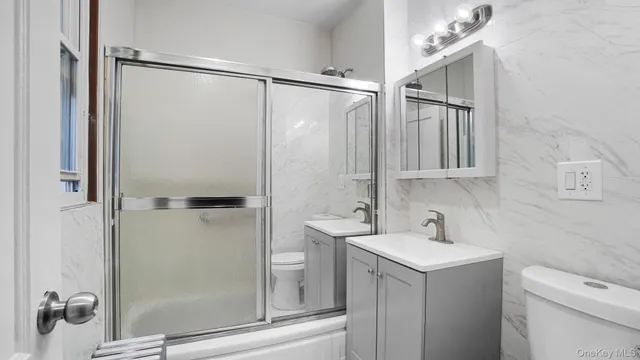 $899,999 | 89-25 201st Street | Bellaire West