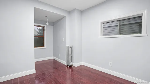 $899,999 | 89-25 201st Street | Bellaire West