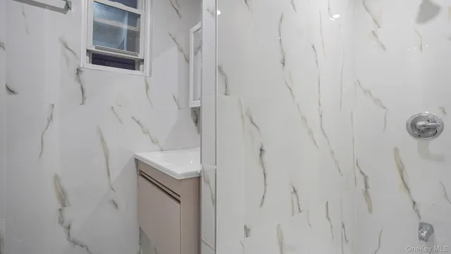 $899,999 | 89-25 201st Street | Bellaire West