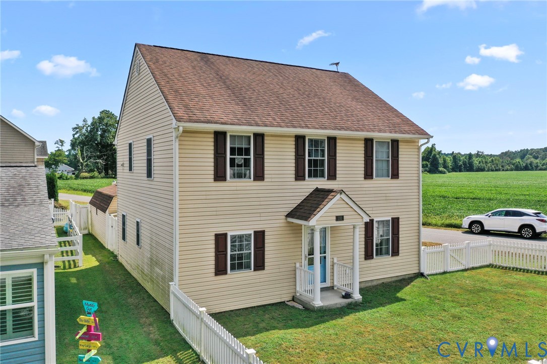 110 Hampton Road Dunnsville, VA 22454 - Photo 2 of 40