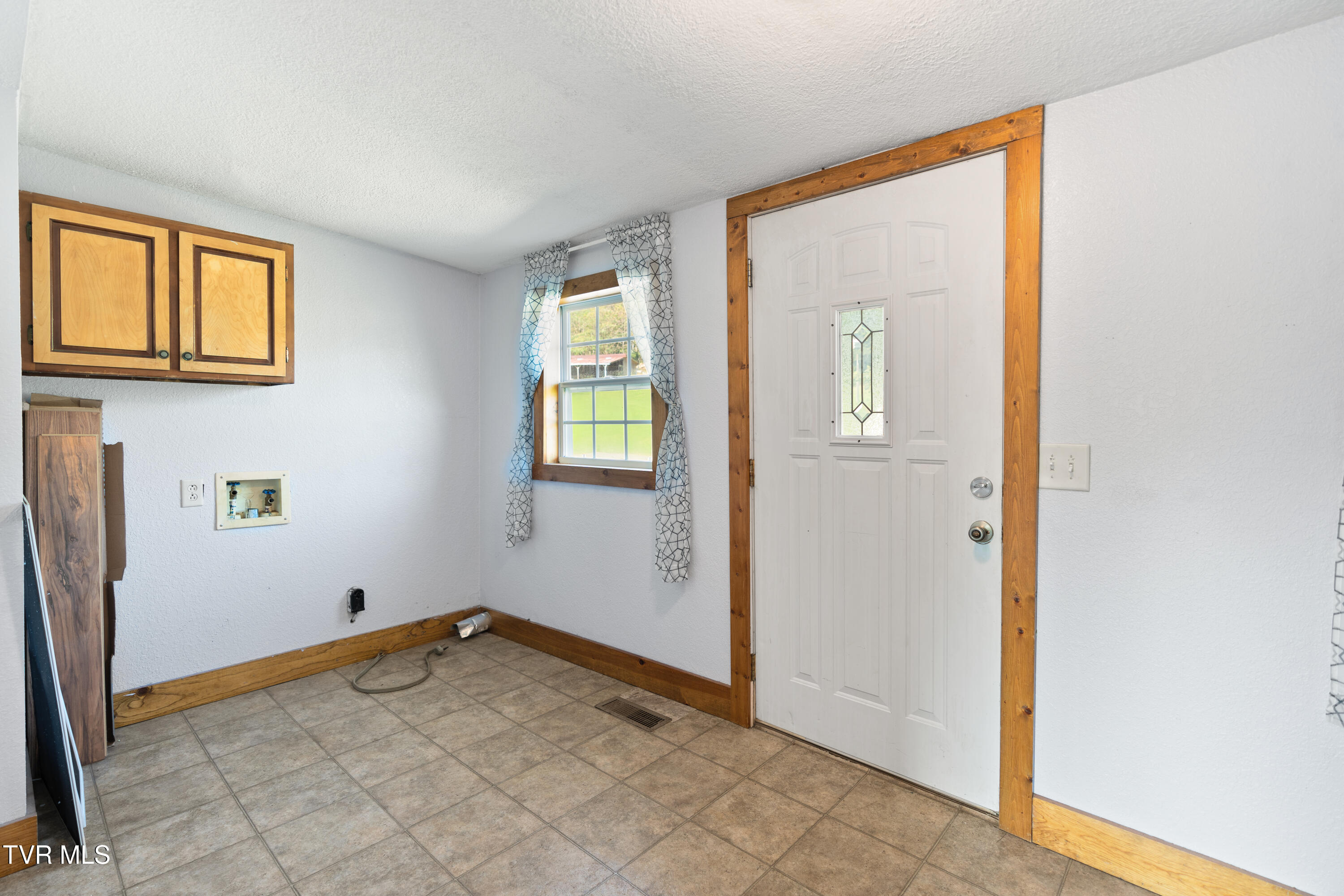 499 Campbell Circle Chuckey, TN 37641 - Photo 21 of 38 DSC03093