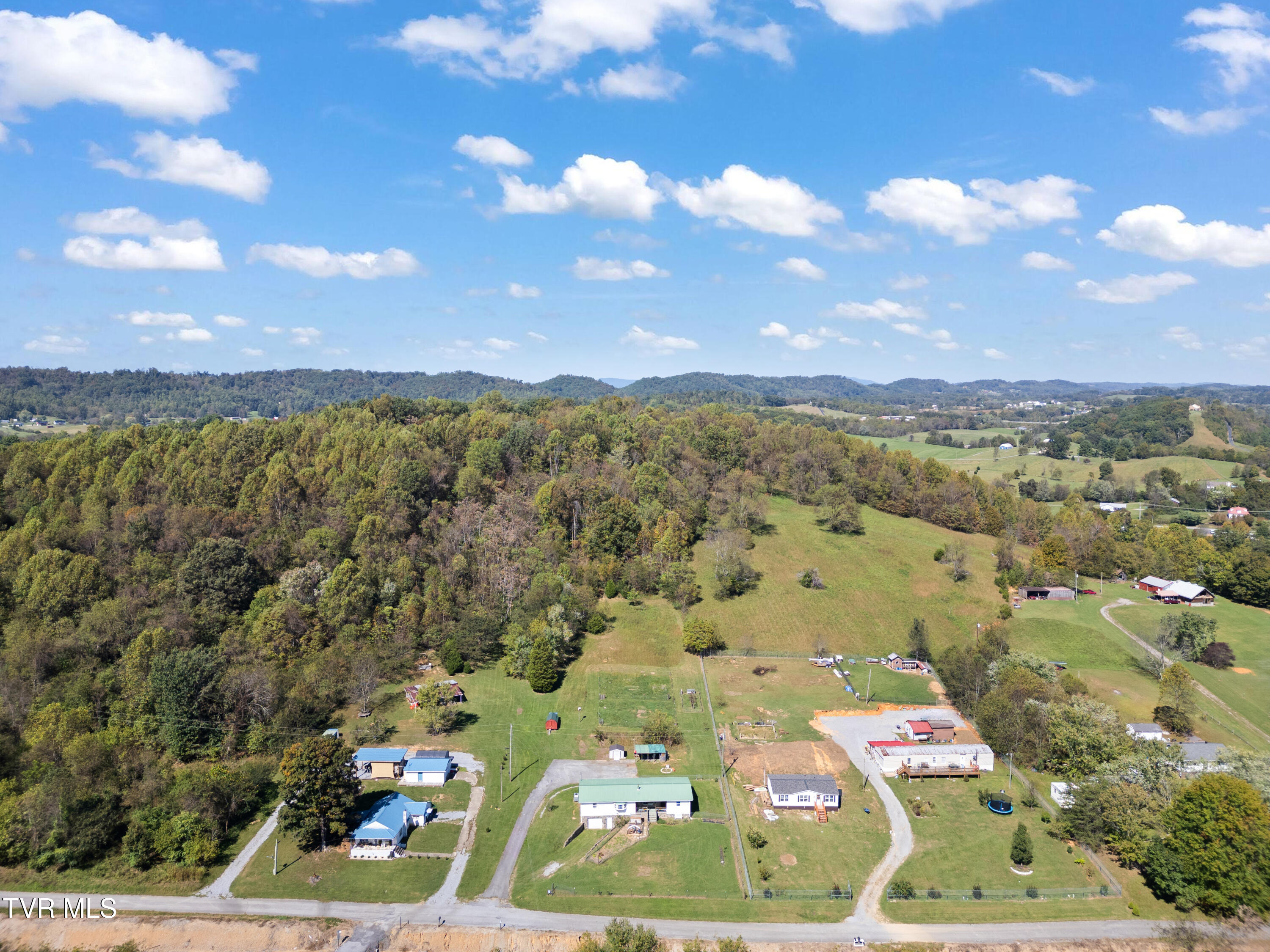 499 Campbell Circle Chuckey, TN 37641 - Photo 6 of 38 DJI_0963