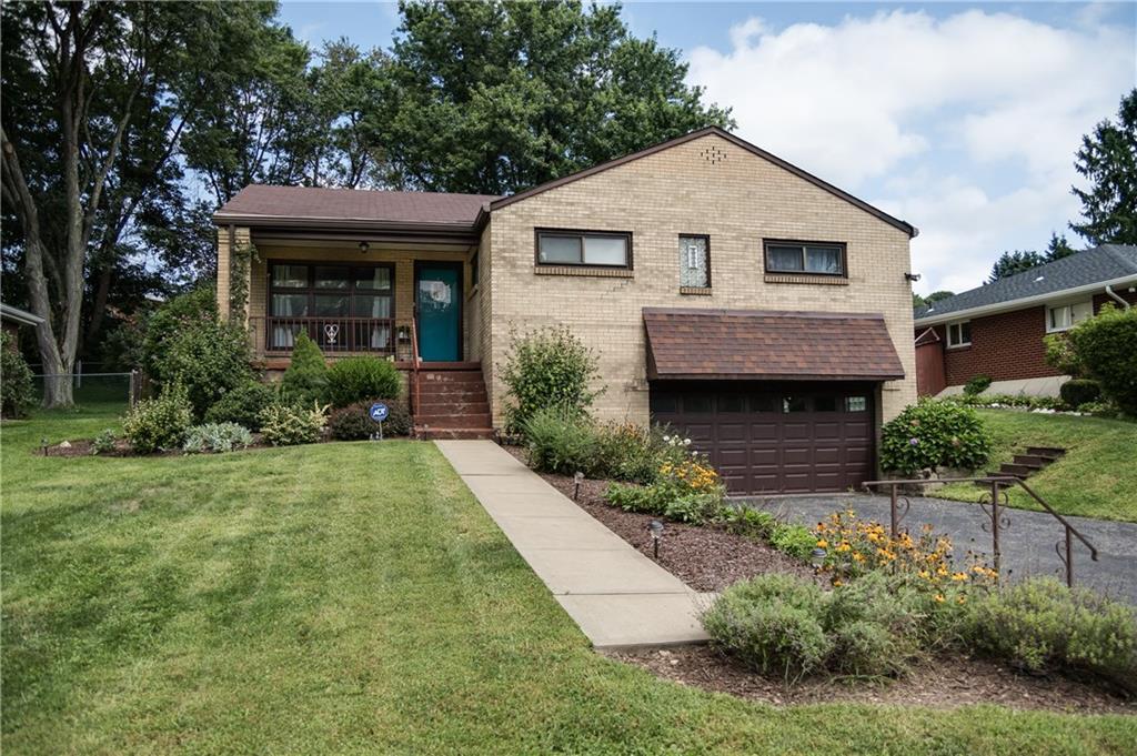 913 Broughton Road Pittsburgh, PA 15236 - Photo 2 of 25 Gallery Image 2