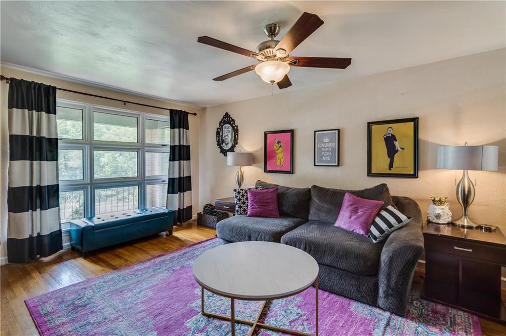 913 Broughton Road Pittsburgh, PA 15236 - Photo 6 of 25 Gallery Image 6