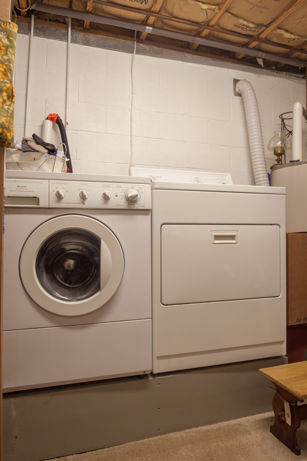 955 Shadwell Road Keswick, VA 22947 - Photo 21 of 25 a utility room with dryer and washer