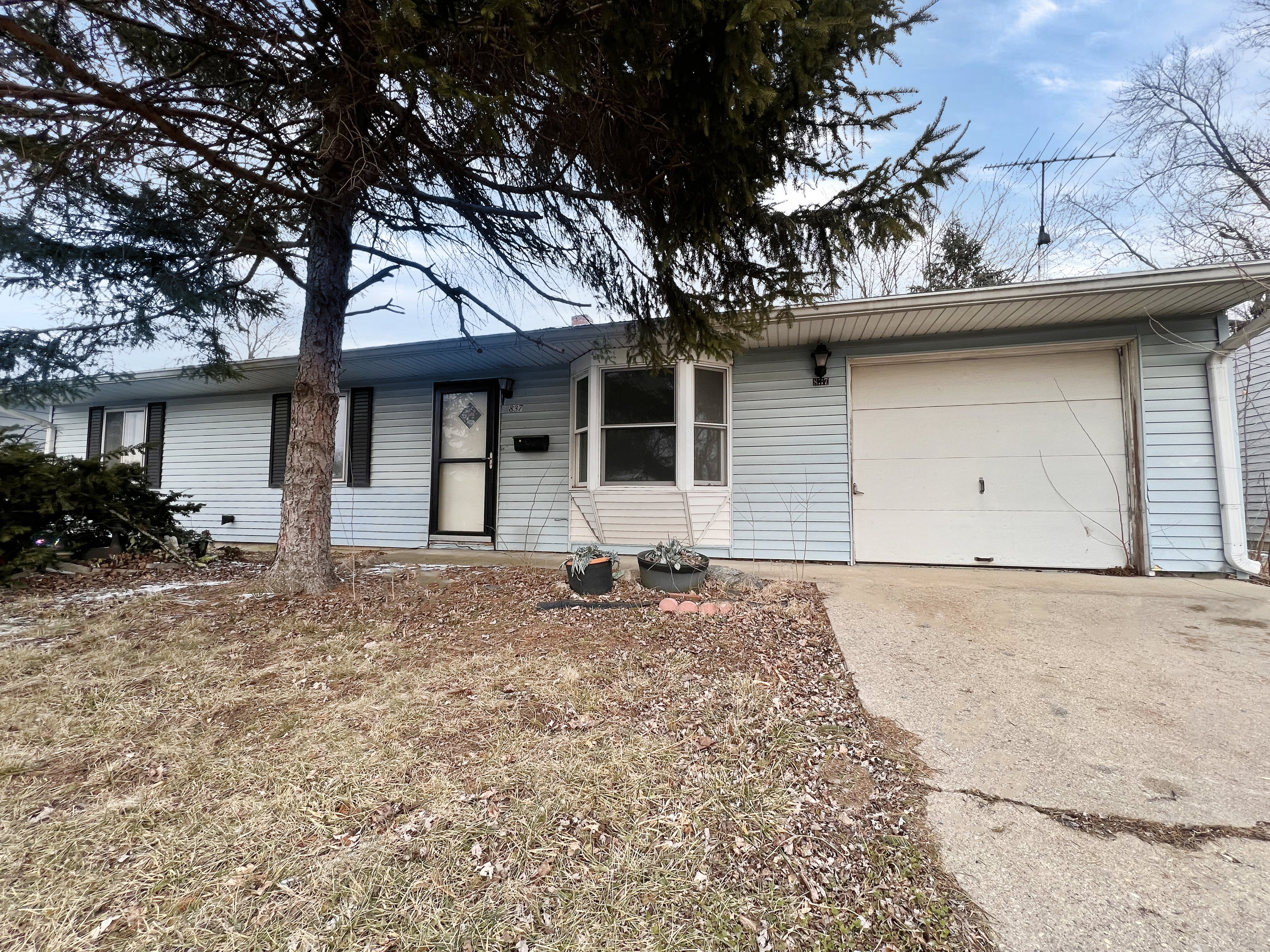 837 Highlander Drive Plainfield, IN 46168 - Photo 1 of 17