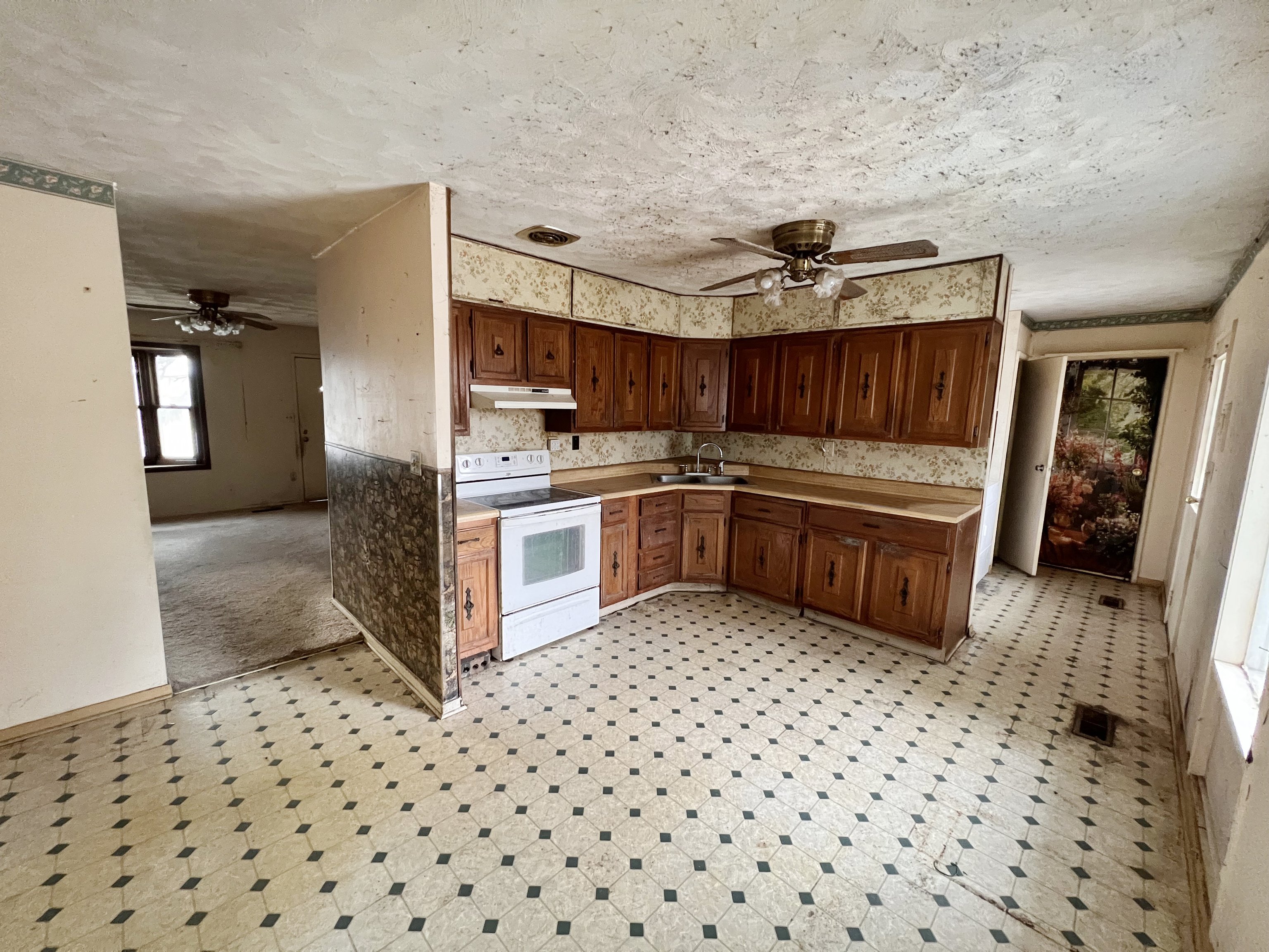 837 Highlander Drive Plainfield, IN 46168 - Photo 4 of 17