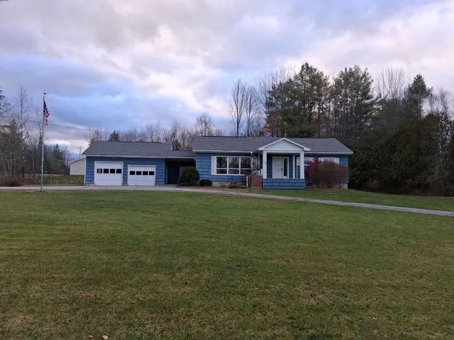 $260,000 | 113 Oakland Road, Fairfield, ME 04937